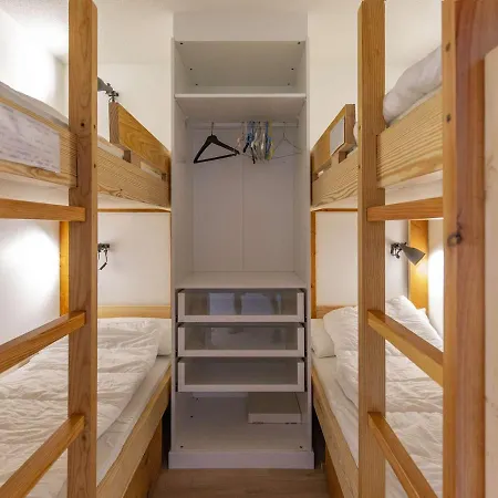 Apartment 6 Pers, Pistes A Proximite, Balcon, Cave A Skis, Cuisine Equipee