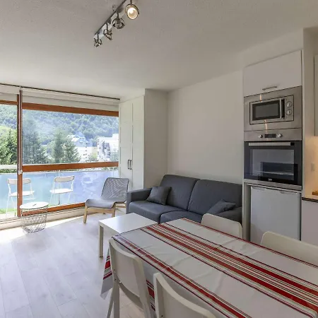 6 Pers, Pistes A Proximite, Balcon, Cave A Skis, Cuisine Equipee - Fr-1-400-110