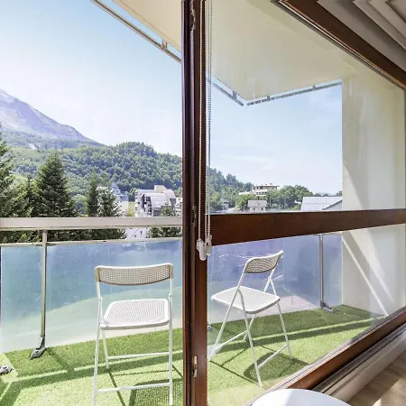 Apartment 6 Pers, Pistes A Proximite, Balcon, Cave A Skis, Cuisine Equipee