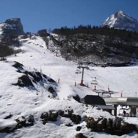 6 Pers, Pistes A Proximite, Balcon, Cave A Skis, Cuisine Equipee - Fr-1-400-110